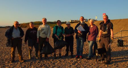 Photo of beach clean volunteers at Half Moon Bay, April 2016